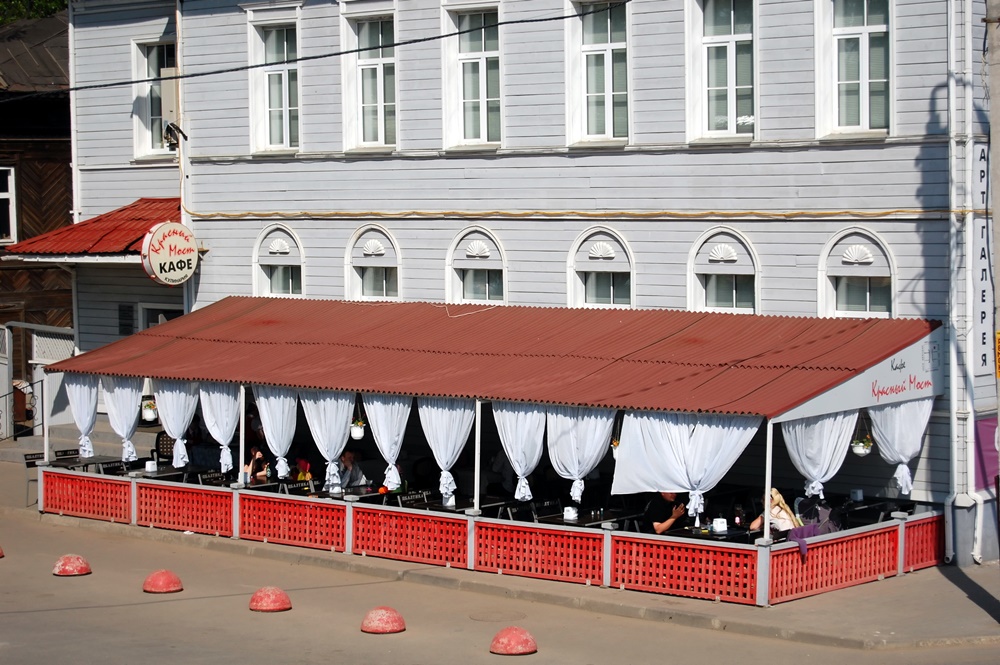 набережная 6-й армии кафе. где находится в вологде кафе красный мост. кафе ресторан красный мост вологда. набережная 6 армии красный мост. кафе красный мост вологда.