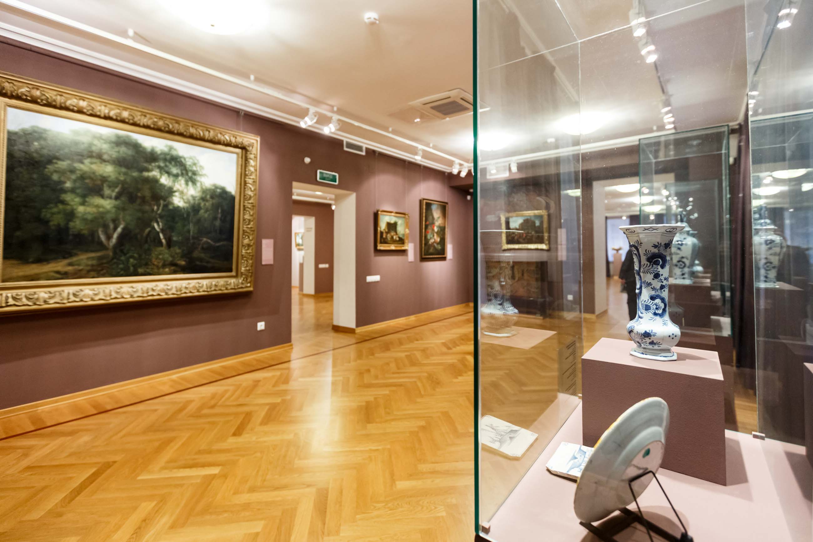 Губернаторский музей ярославль. Ярославль работа художественный музей. Ярославль работа художественный музей. Ярославль дом губернатора музей. Музей зарубежного искусства ярославль официальный сайт.