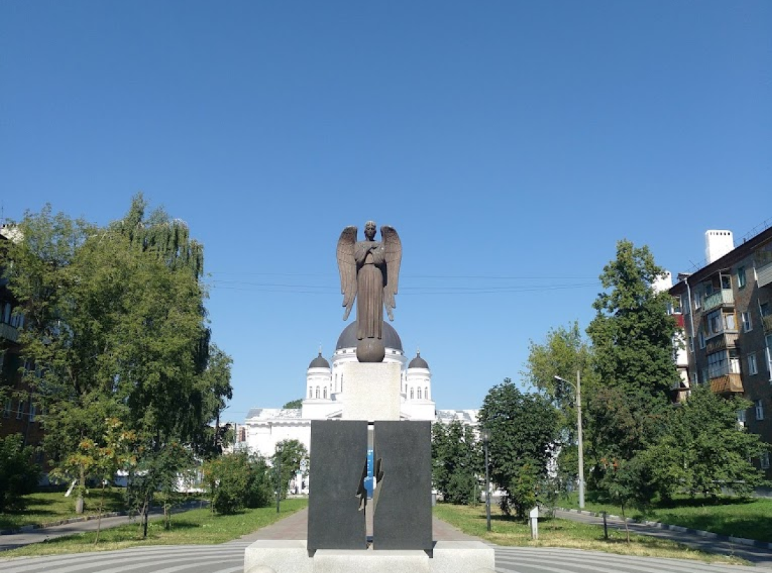 Памятник «Скорбящий ангел»