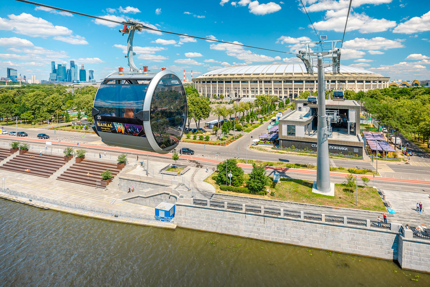 Канатная дорога москва. Воробьёвы горы Москва канатная дорога. Канатная дорога Лужники Воробьевы горы. Воробьёвы горы фуникулер. Канатной дороге «Воробьевы горы – Лужники в Москве.